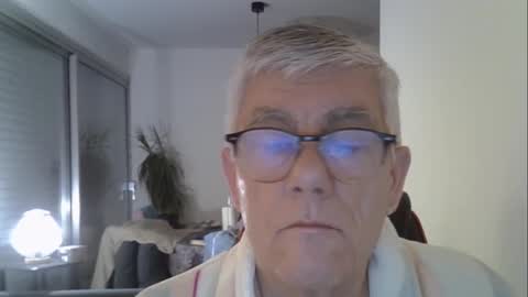 Snapshot of patrick5275 chatting on 04/21/26, 04:52 patrick5275 online show from 04/21/26, 04:52