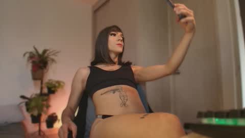 Snapshot of patrick_d01 chatting on 10/28/25, 02:42 Patrick online show from 10/28/25, 02:42