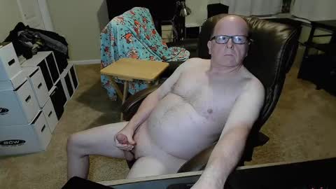 Snapshot of patrickstroking chatting on 04/15/26, 08:54 patrickstroking online show from 04/15/26, 08:54