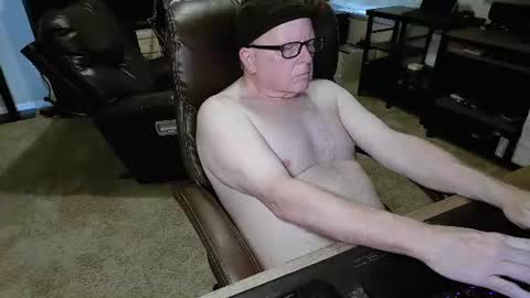 Snapshot of patrickstroking chatting on 06/14/26, 05:48 patrickstroking online show from 06/14/26, 05:48