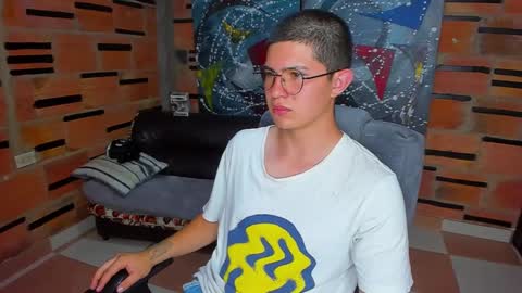 .... online show from 01/23/25, 09:39