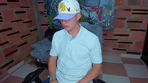 .... online show from 02/01/25, 07:02