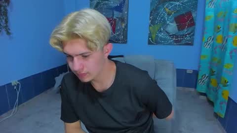 .... online show from 10/03/25, 07:11