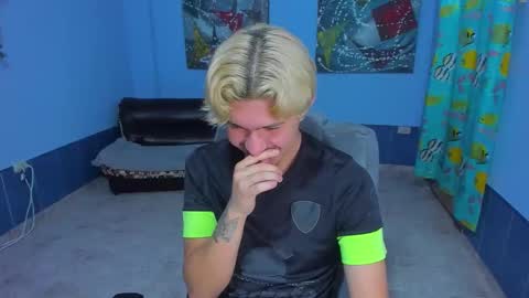 .... online show from 11/03/25, 07:59