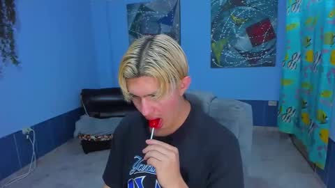 .... online show from 11/09/25, 03:16