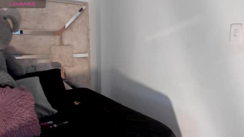 Snapshot of patrik_12 chatting on 03/19/26, 02:48 patrik online show from 03/19/26, 02:48