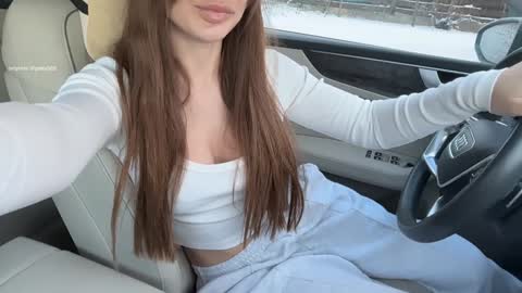 Snapshot of patry333 chatting on 02/03/26, 06:40 Andreea online show from 02/03/26, 06:40