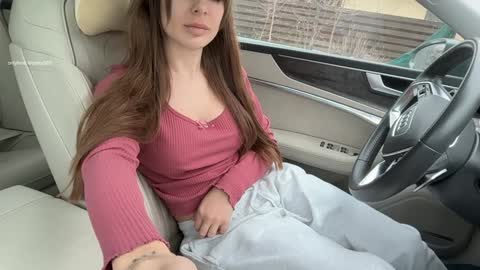 Snapshot of patry333 chatting on 02/04/26, 07:47 Andreea online show from 02/04/26, 07:47