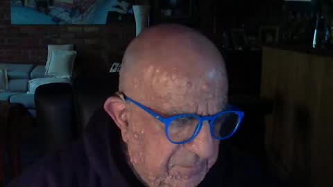 Snapshot of patvac chatting on 06/20/26, 06:27 patvac online show from 06/20/26, 06:27
