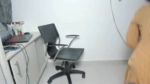 Snapshot of patyamorr chatting on 04/04/26, 01:48 patyamorr online show from 04/04/26, 01:48