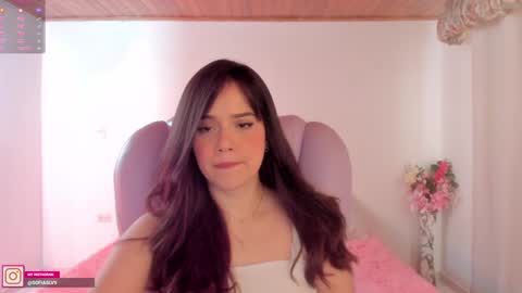 Snapshot of pau_cute chatting on 01/29/25, 09:50 Sofa online show from 01/29/25, 09:50