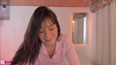 Snapshot of pau_cute chatting on 02/27/25, 09:36 Sofa online show from 02/27/25, 09:36