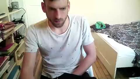 Snapshot of paul_cute6080 chatting on 04/13/26, 02:44 Paul online show from 04/13/26, 02:44