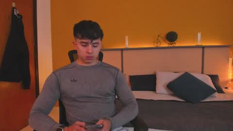 Paul online show from 12/12/24, 02:33