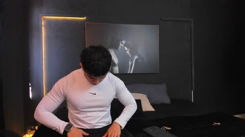 Paul online show from 02/03/25, 01:08