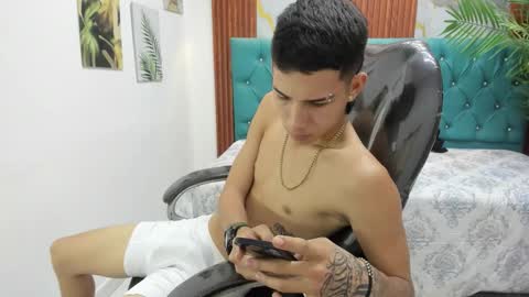 Snapshot of paul_ponce chatting on 02/11/26, 10:48 PAUL online show from 02/11/26, 10:48