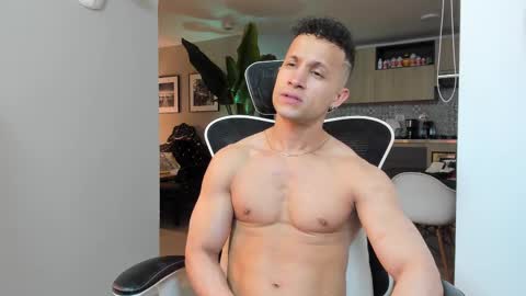 Paul online show from 10/03/25, 12:40