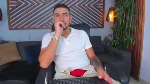 Snapshot of paul_rivera chatting on 03/07/25, 08:11 Paul Rivera online show from 03/07/25, 08:11