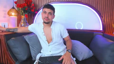 Snapshot of paul_rivera chatting on 12/17/25, 09:10 Paul Rivera online show from 12/17/25, 09:10
