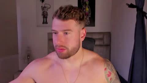 Snapshot of paul_roger chatting on 03/11/26, 11:49 PAUL ROGER online show from 03/11/26, 11:49