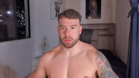 Snapshot of paul_roger chatting on 04/01/26, 12:00 PAUL ROGER online show from 04/01/26, 12:00