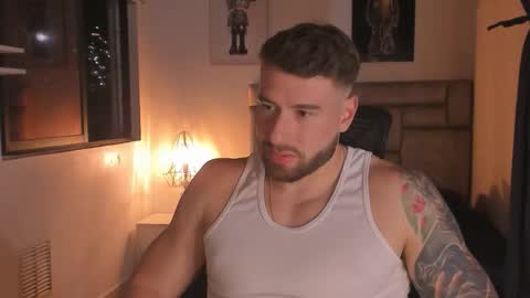 Snapshot of paul_roger chatting on 04/20/26, 12:46 PAUL ROGER online show from 04/20/26, 12:46