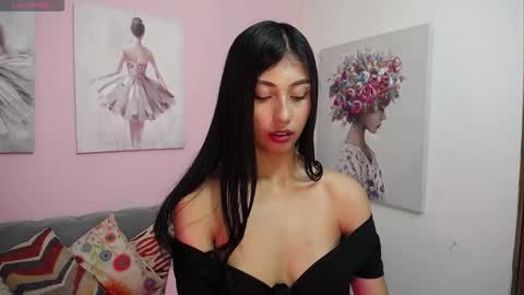 Pau online show from 12/02/25, 12:43