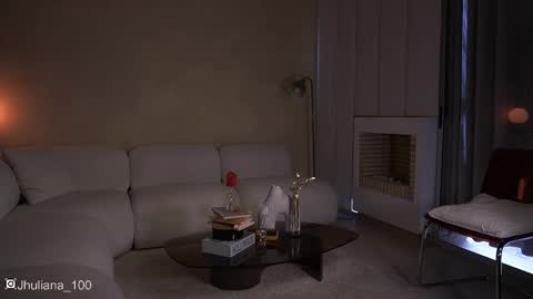 Snapshot of paulacora100 chatting on 10/25/25, 02:35 Paula online show from 10/25/25, 02:35