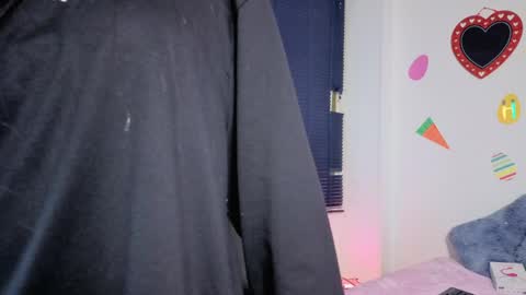 Paula  online show from 04/20/26, 03:53
