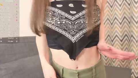 Snapshot of paulaharris chatting on 04/24/26, 01:57 Alice online show from 04/24/26, 01:57