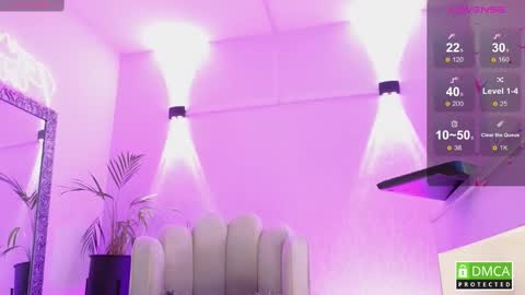 Snapshot of paulatoro__ chatting on 02/20/25, 02:24 Paula Toro  online show from 02/20/25, 02:24