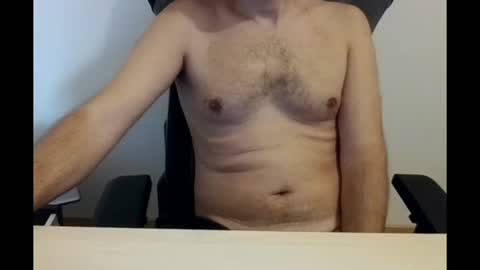 paulbazo83 online show from 11/03/25, 10:05