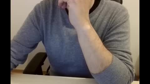 Snapshot of paulbazo83 chatting on 03/27/26, 09:42 paulbazo83 online show from 03/27/26, 09:42