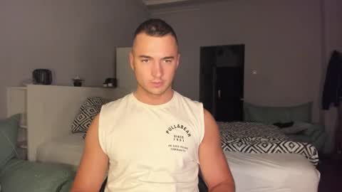 Snapshot of paulblack021 chatting on 11/20/25, 10:09 paulblack021 online show from 11/20/25, 10:09