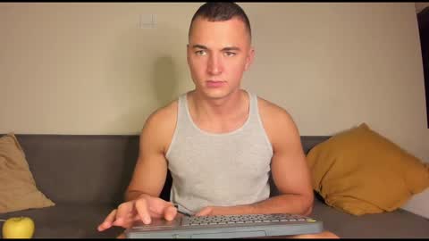 Snapshot of paulblack021 chatting on 11/24/25, 10:53 paulblack021 online show from 11/24/25, 10:53