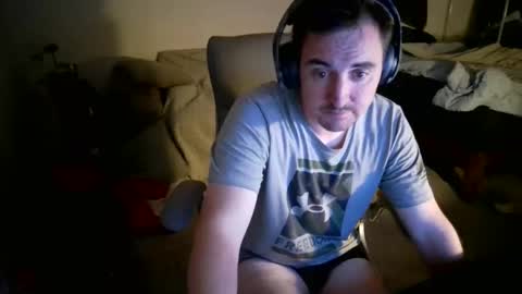 Snapshot of pauldemonte chatting on 04/25/26, 08:28 pauldemonte online show from 04/25/26, 08:28