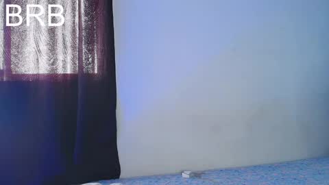 Snapshot of paulin01_ chatting on 04/28/26, 01:27 Paulina online show from 04/28/26, 01:27