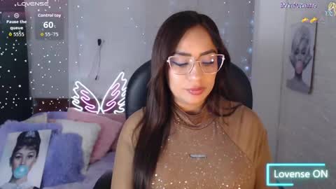 Snapshot of paulina_galvis2700 chatting on 05/25/26, 04:13 paulina online show from 05/25/26, 04:13