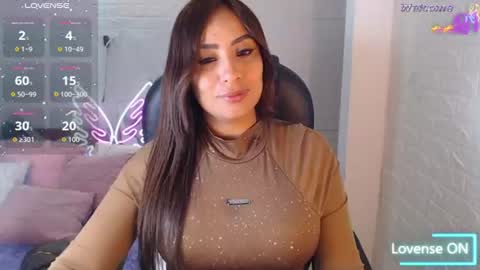 Snapshot of paulina_galvis2700 chatting on 07/24/26, 04:49 paulina online show from 07/24/26, 04:49