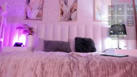 Snapshot of paulina_johns chatting on 04/15/26, 04:03 paulina johns online show from 04/15/26, 04:03