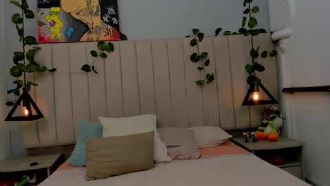 PAULINA  online show from 01/16/26, 08:46