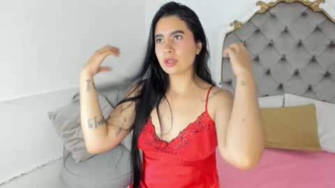 paulina lux online show from 01/16/26, 11:47