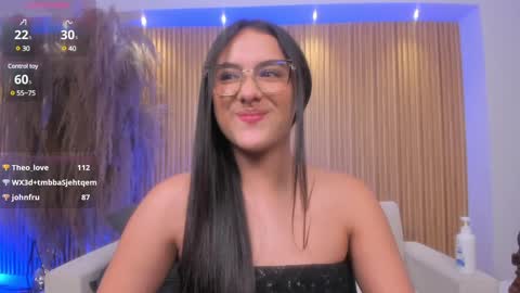 Snapshot of paulina_sweett chatting on 01/06/25, 03:51 Paulina  online show from 01/06/25, 03:51