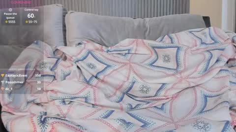 Snapshot of paulina_sweett chatting on 01/29/25, 02:53 Paulina  online show from 01/29/25, 02:53