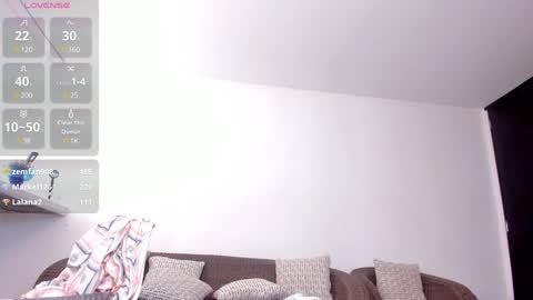 Snapshot of paulina_sweett chatting on 02/24/25, 06:26 Paulina  online show from 02/24/25, 06:26