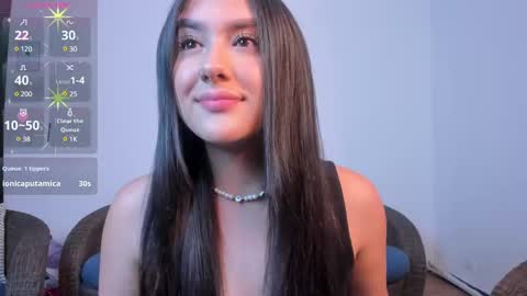 Snapshot of paulina_sweett chatting on 03/06/25, 12:52 Paulina  online show from 03/06/25, 12:52