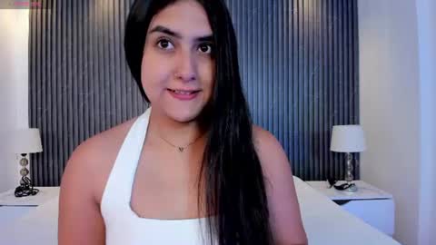 Snapshot of paulina_sweett chatting on 06/17/26, 11:56 Paulina online show from 06/17/26, 11:56