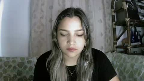 Snapshot of paulina_x_x chatting on 05/01/26, 05:01 paulina_x_x online show from 05/01/26, 05:01