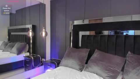 Paulina online show from 12/15/25, 09:52