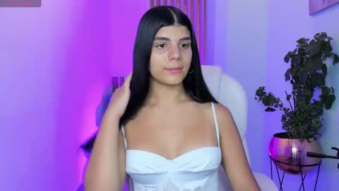 Snapshot of paulinabelle chatting on 02/01/25, 04:35 Paulina Belle online show from 02/01/25, 04:35